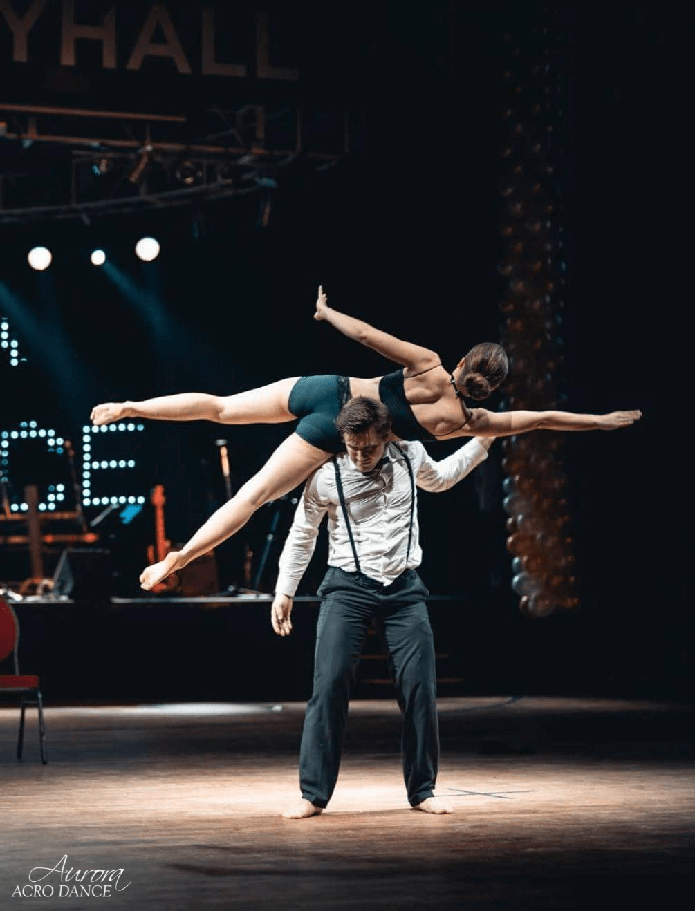 Akrobatické vystoupení - James Bond